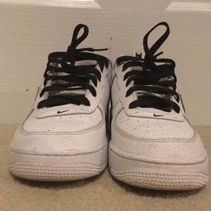 Air force 1 lv8 utility GS white